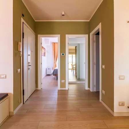Attico Vista Mare Apartment Tirrenia